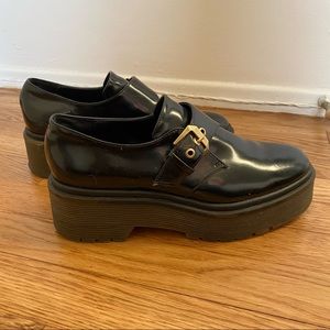 Platform creeper style loafer w/ buckle